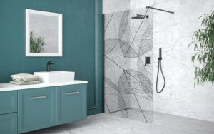 aranżacja łazienki z czarną kabiną walk-in besco leafy black